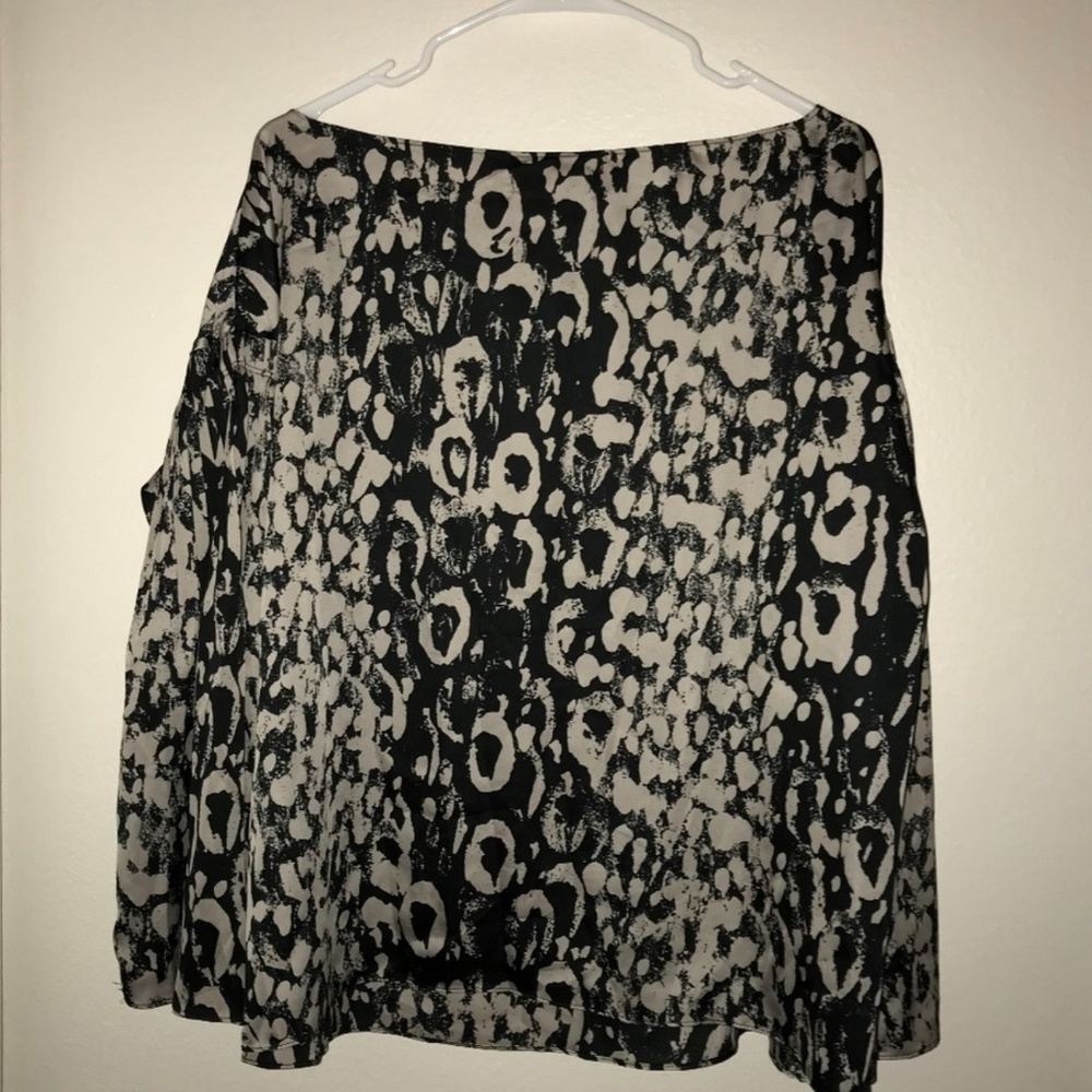 Jennifer Lopez Dressy Blouse